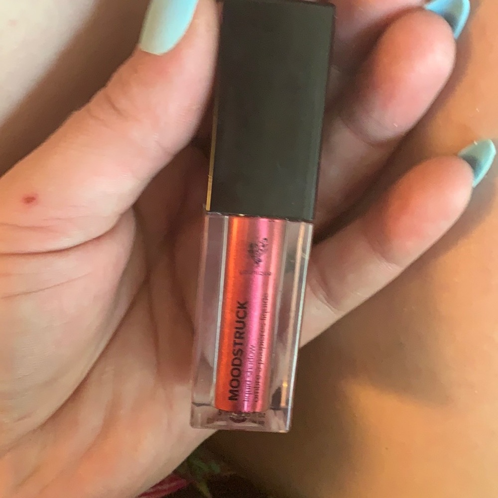 Eyeshadow